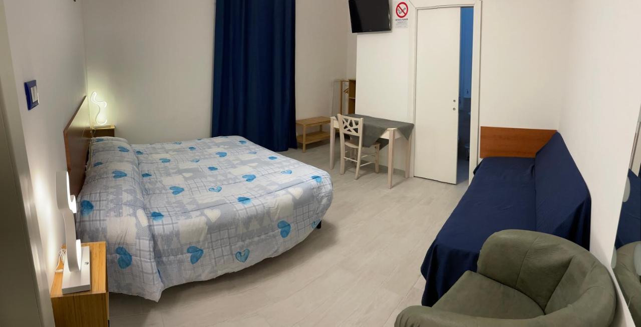 B&B Del Corso - Affittacamere Giulianova Kültér fotó