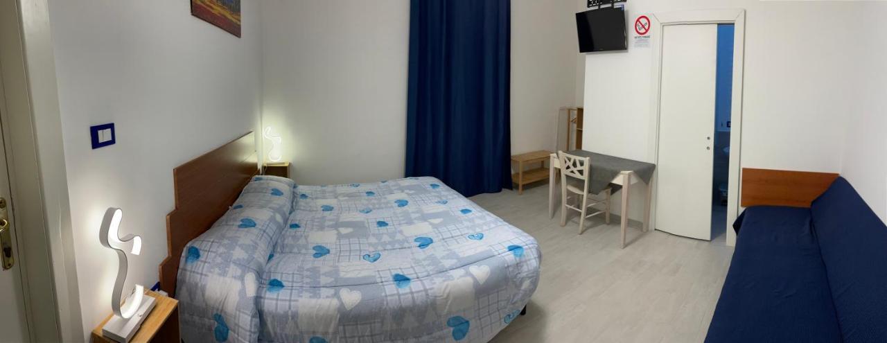 B&B Del Corso - Affittacamere Giulianova Kültér fotó