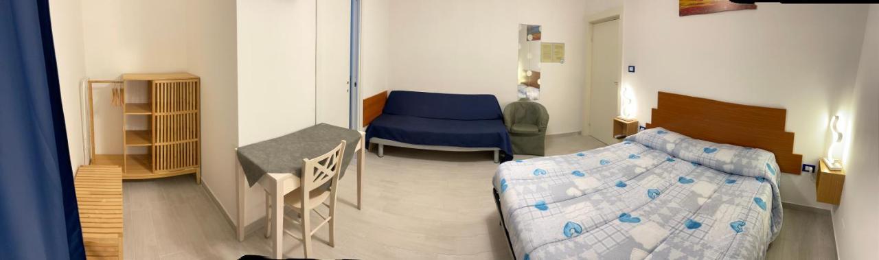 B&B Del Corso - Affittacamere Giulianova Kültér fotó