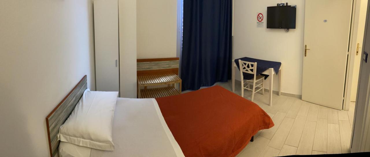 B&B Del Corso - Affittacamere Giulianova Kültér fotó