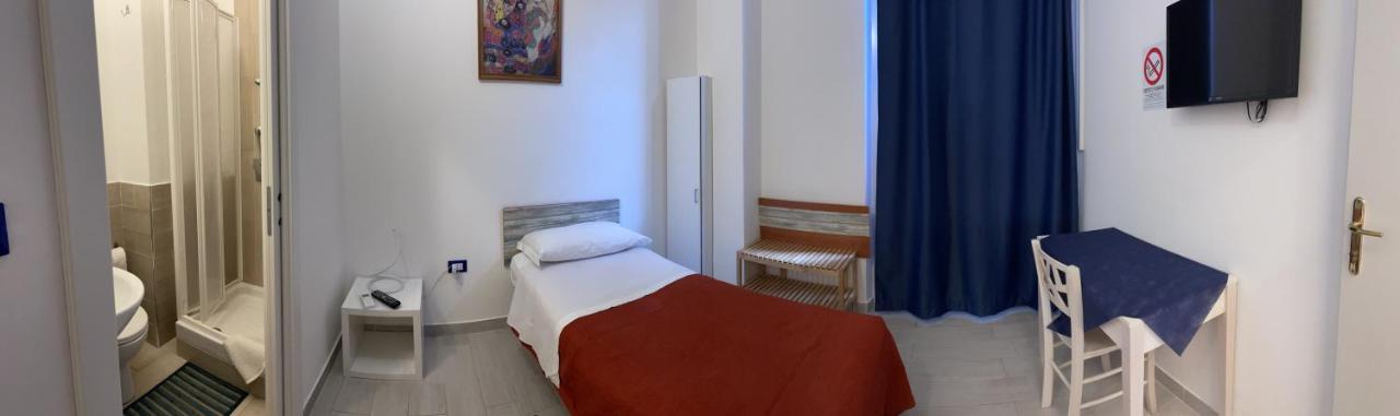 B&B Del Corso - Affittacamere Giulianova Kültér fotó