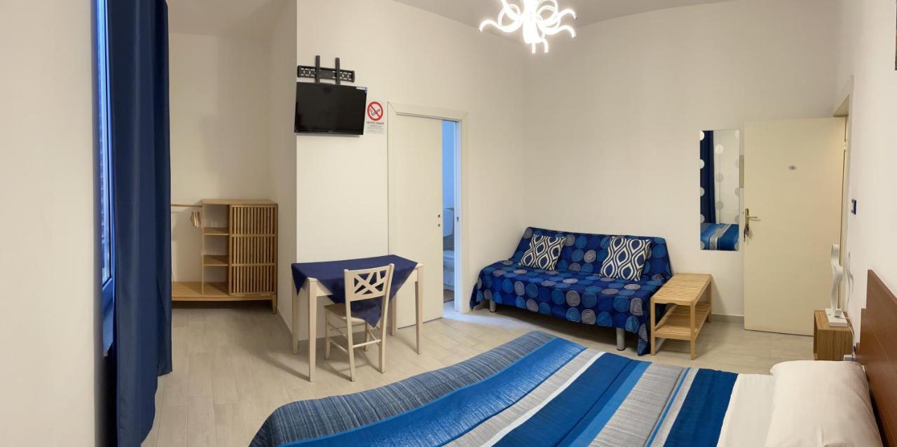 B&B Del Corso - Affittacamere Giulianova Kültér fotó